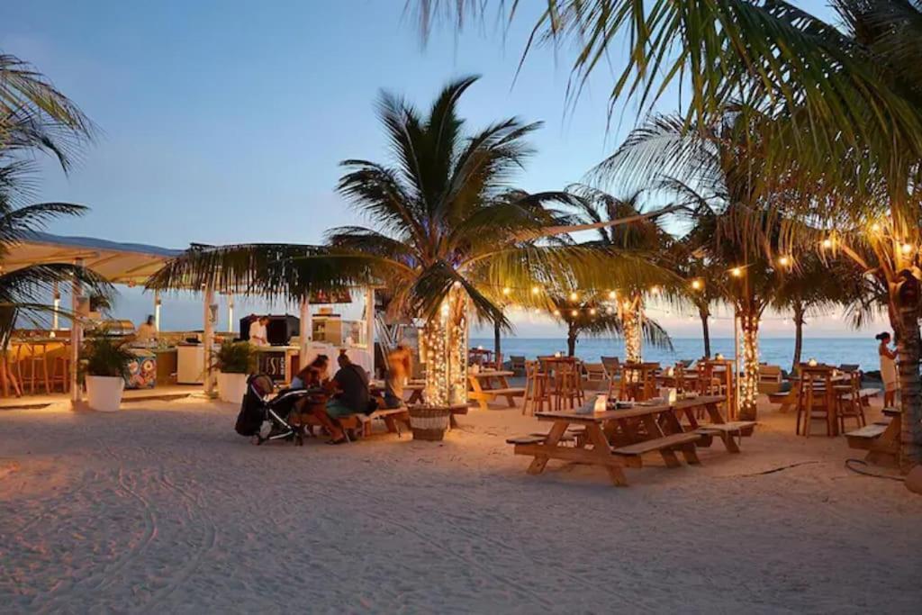 Vibrant Studio Near The Beach Jan Thiel Luaran gambar